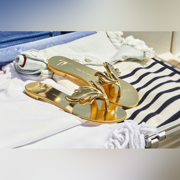 SELL BY 10/24/25 Giuseppe Zanotti Nuvorock Metallic Gold Wing Flat Thong Sandals - Picture 12 of 16